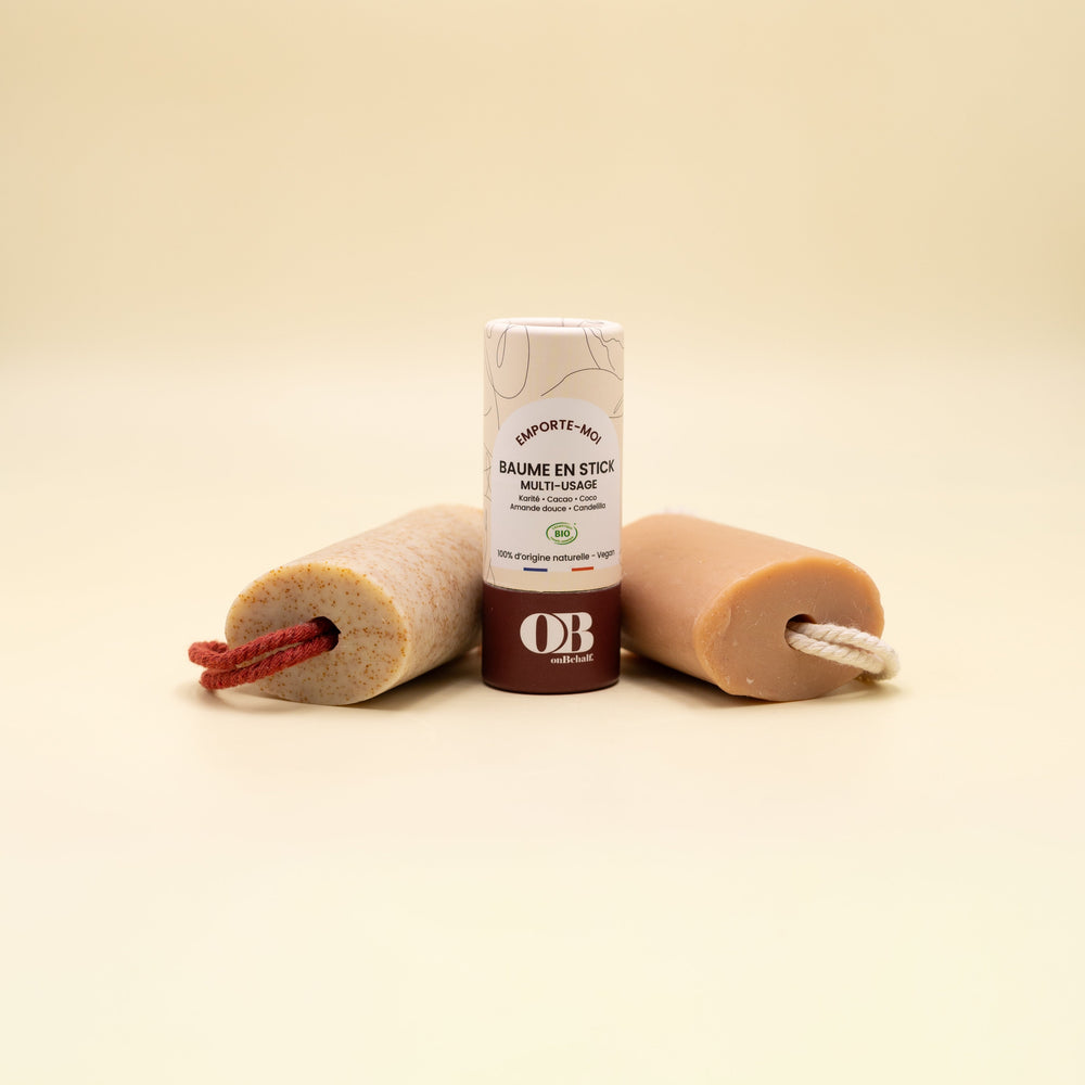 kit kératose pilaire avec un soin lavant coup d'éclat sur corde. Pour le visage et le corps. Et un baume en stick miraculeux emporte-moi pour toutes les zones sèches du corps. Un soin surgras exfolie mois 100% naturel et certifié bio