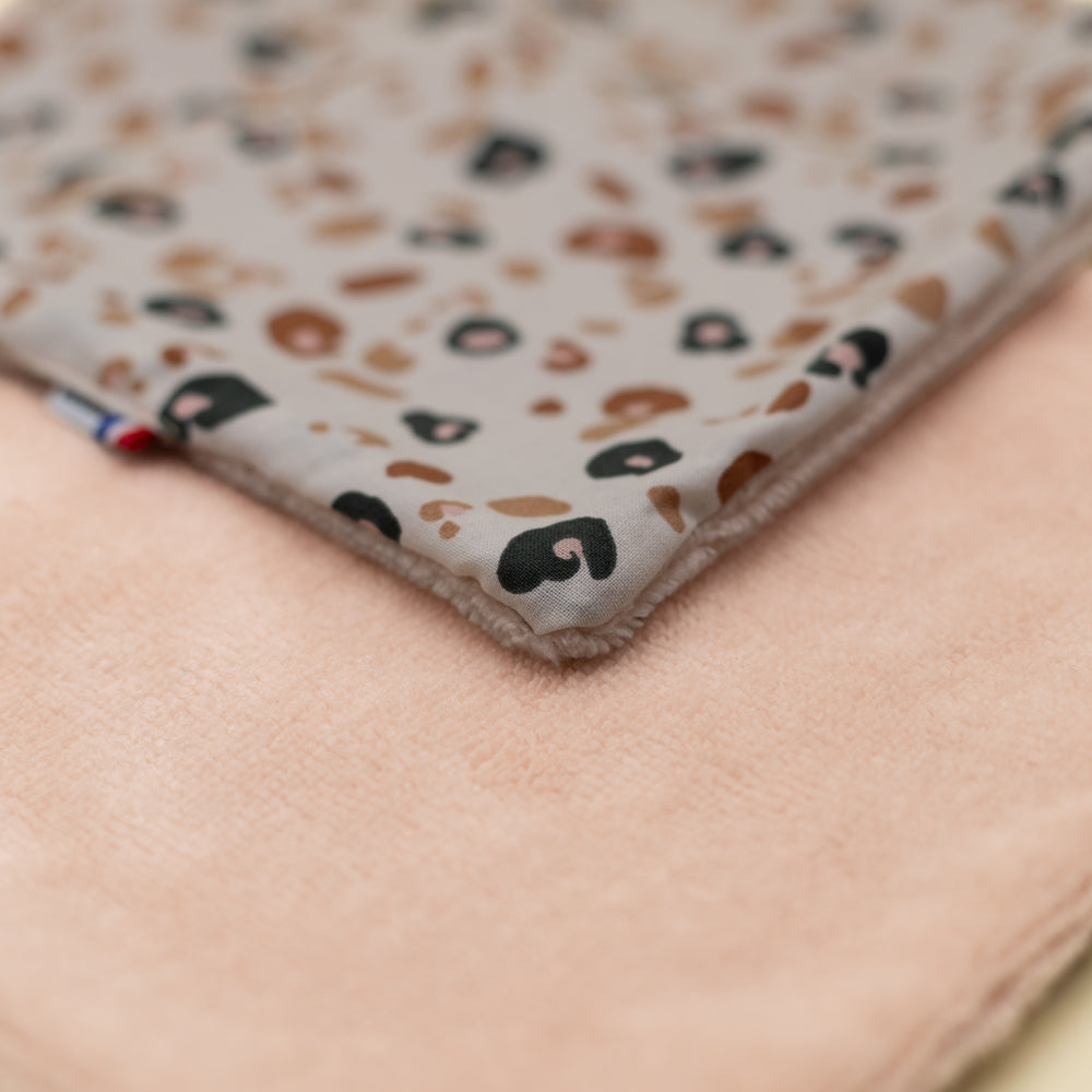 minis serviettes ultra-douces en éponge de bambou et en coton pour vous sécher le visage pour les peaux à imperfections et les peaux sensibles à motif léopard 